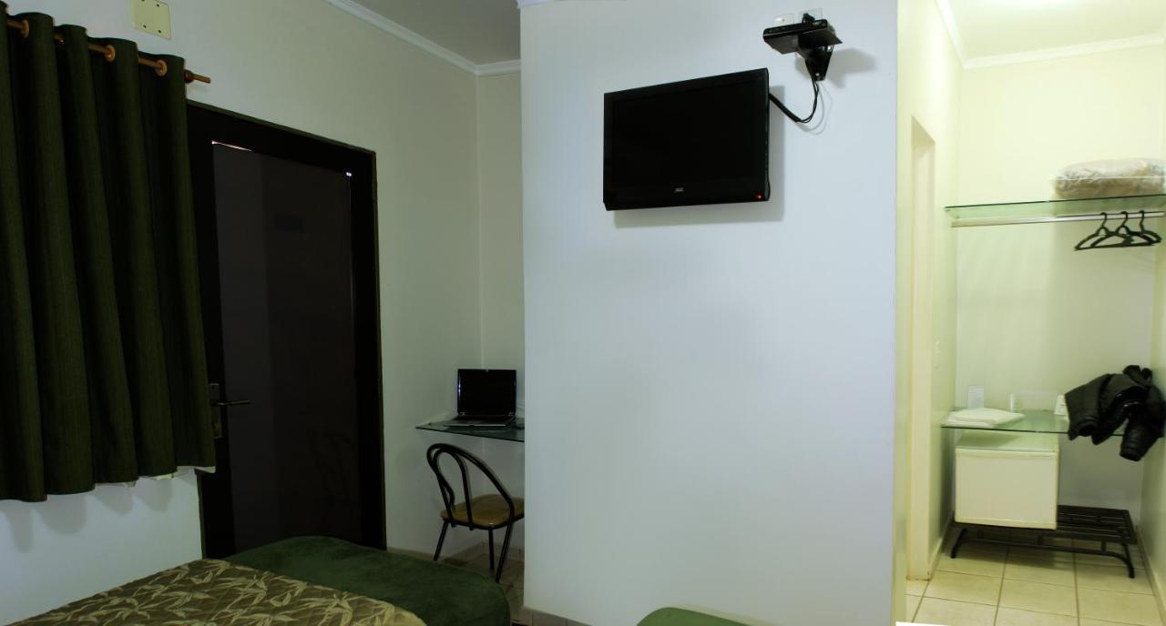 Vancouver Hotel- 500 Metros Rodovia Anhanguera Ribeirão Preto Exterior foto